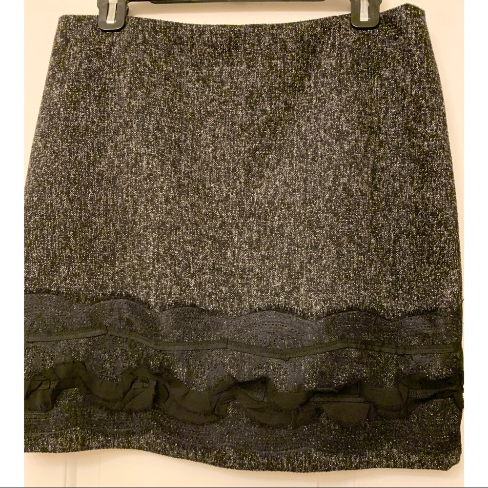 Women’s Tahari Skirt Size 8